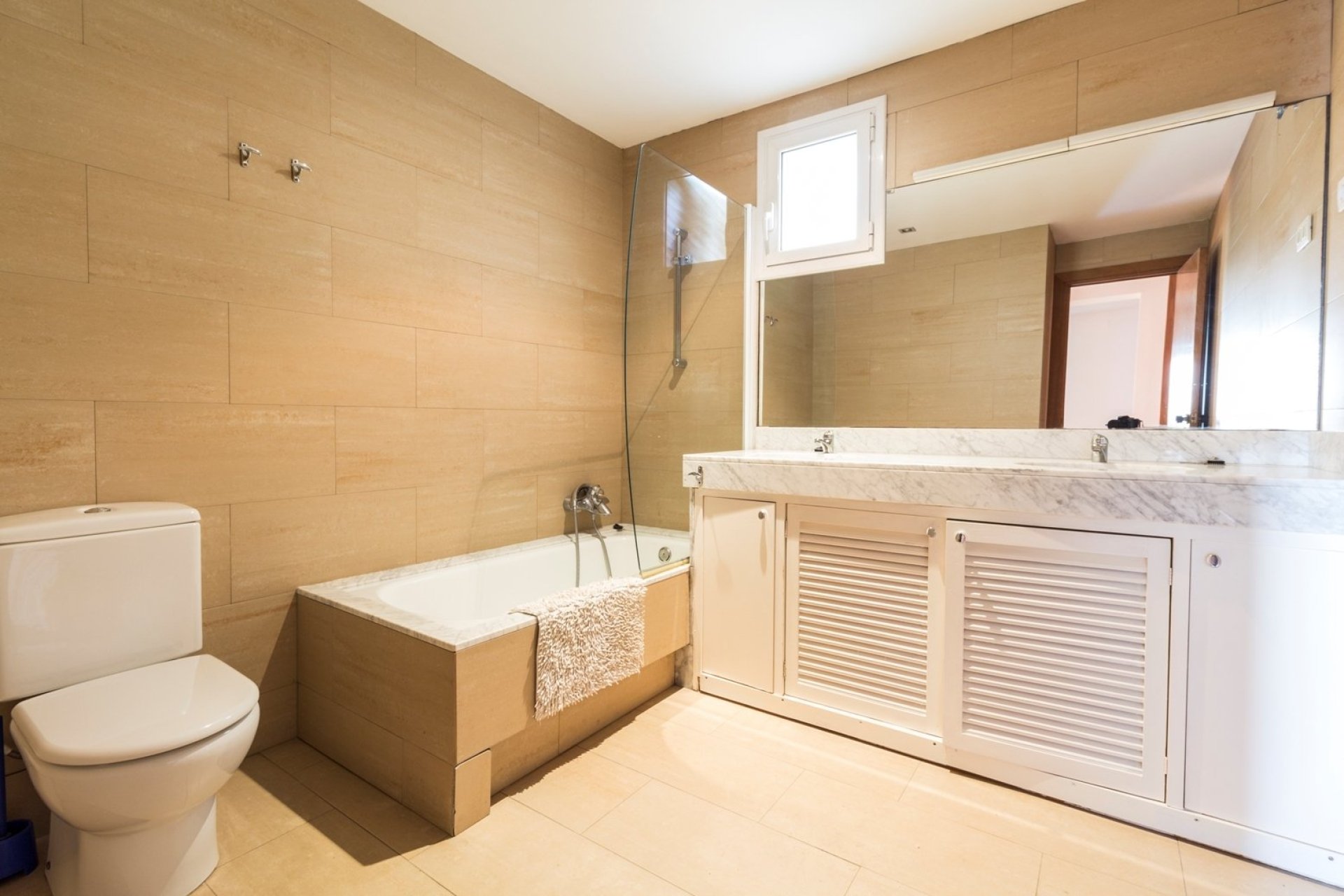 Resale - Villa - Zona Alta