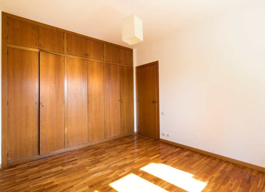 Resale - Villa - Zona Alta