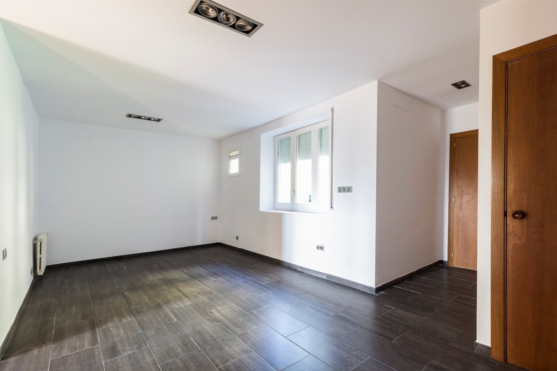 Resale - Villa - Zona Alta