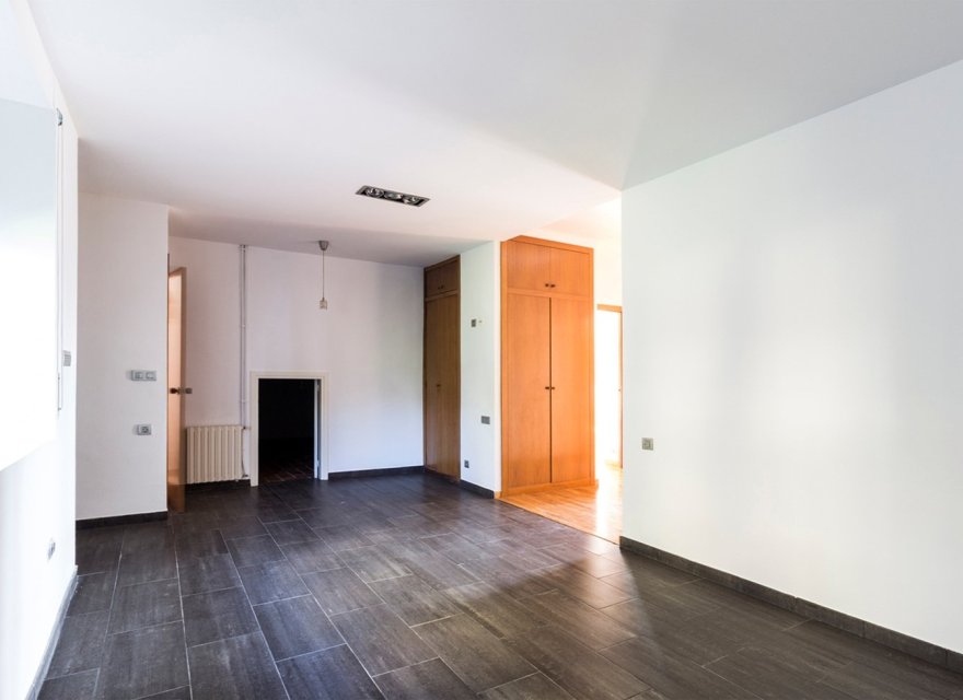 Resale - Villa - Zona Alta