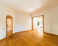 Resale - Villa - Zona Alta