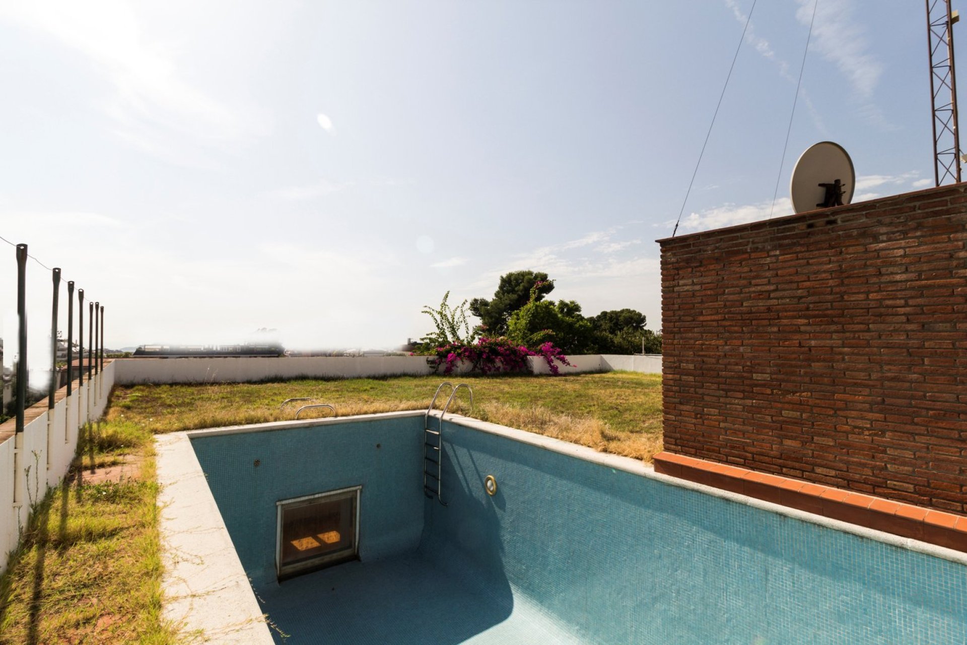 Resale - Villa - Zona Alta