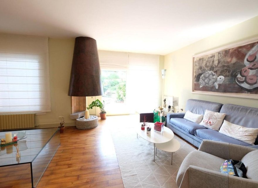 Resale - Villa - Zona Alta