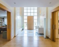 Resale - Villa - Zona Alta