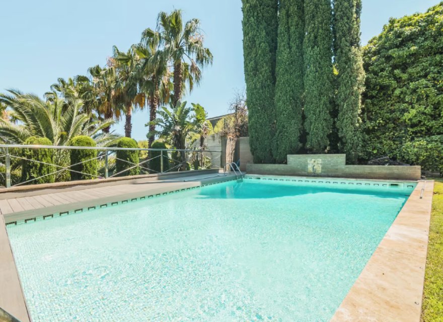 Resale - Villa - Zona Alta