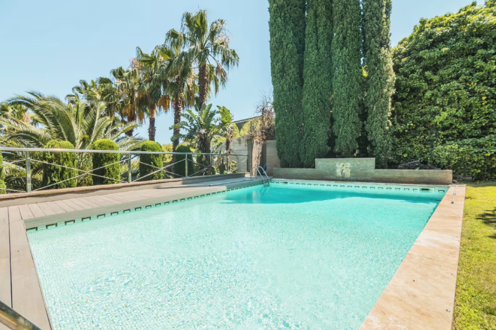 Resale - Villa - Zona Alta