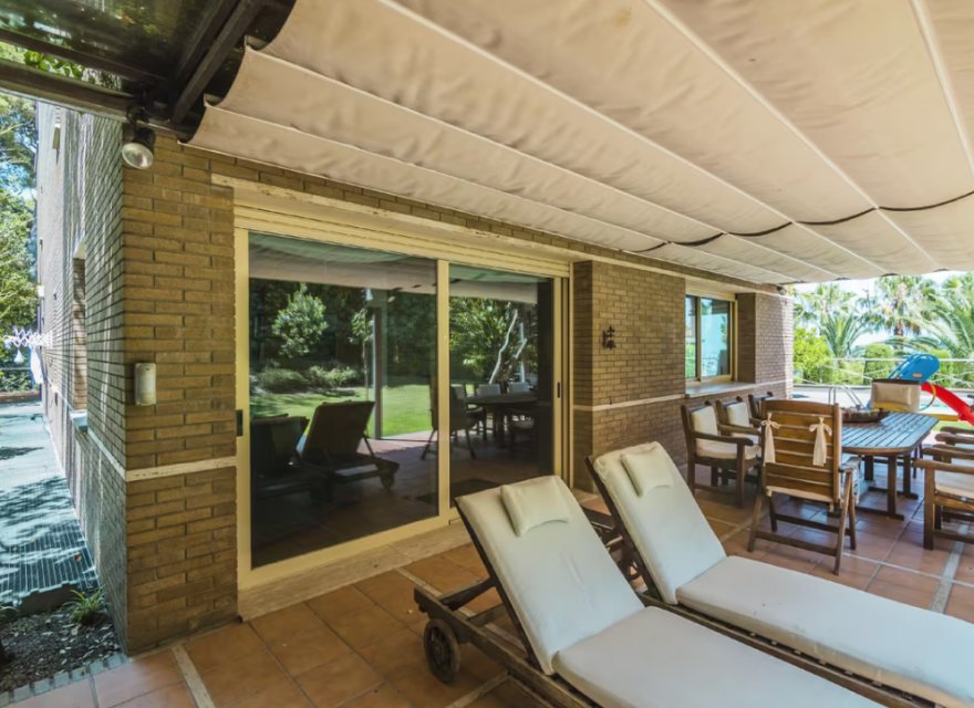 Resale - Villa - Zona Alta