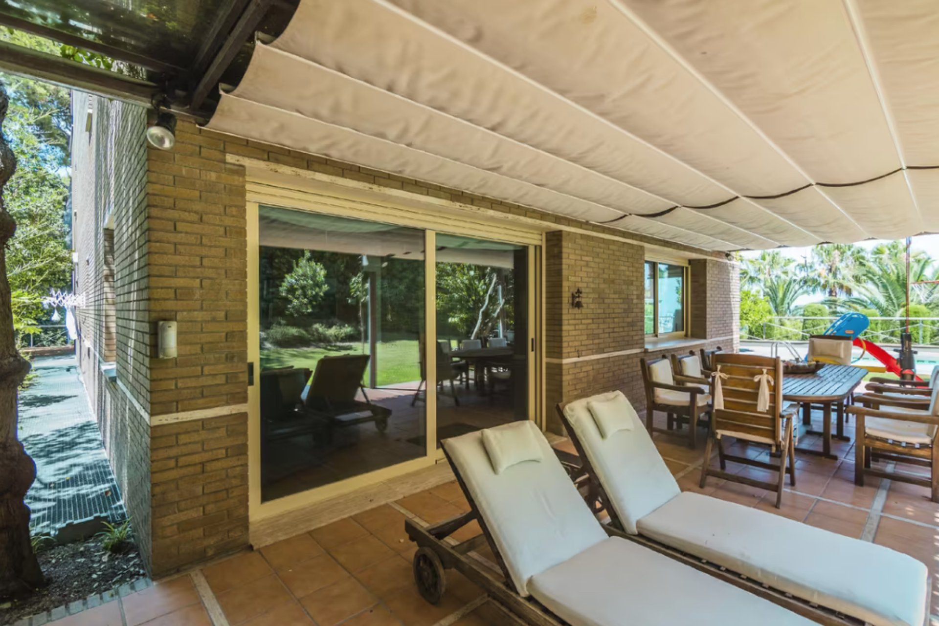 Resale - Villa - Zona Alta