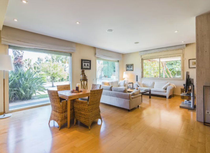 Resale - Villa - Zona Alta