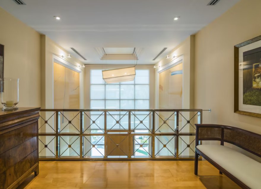 Resale - Villa - Zona Alta