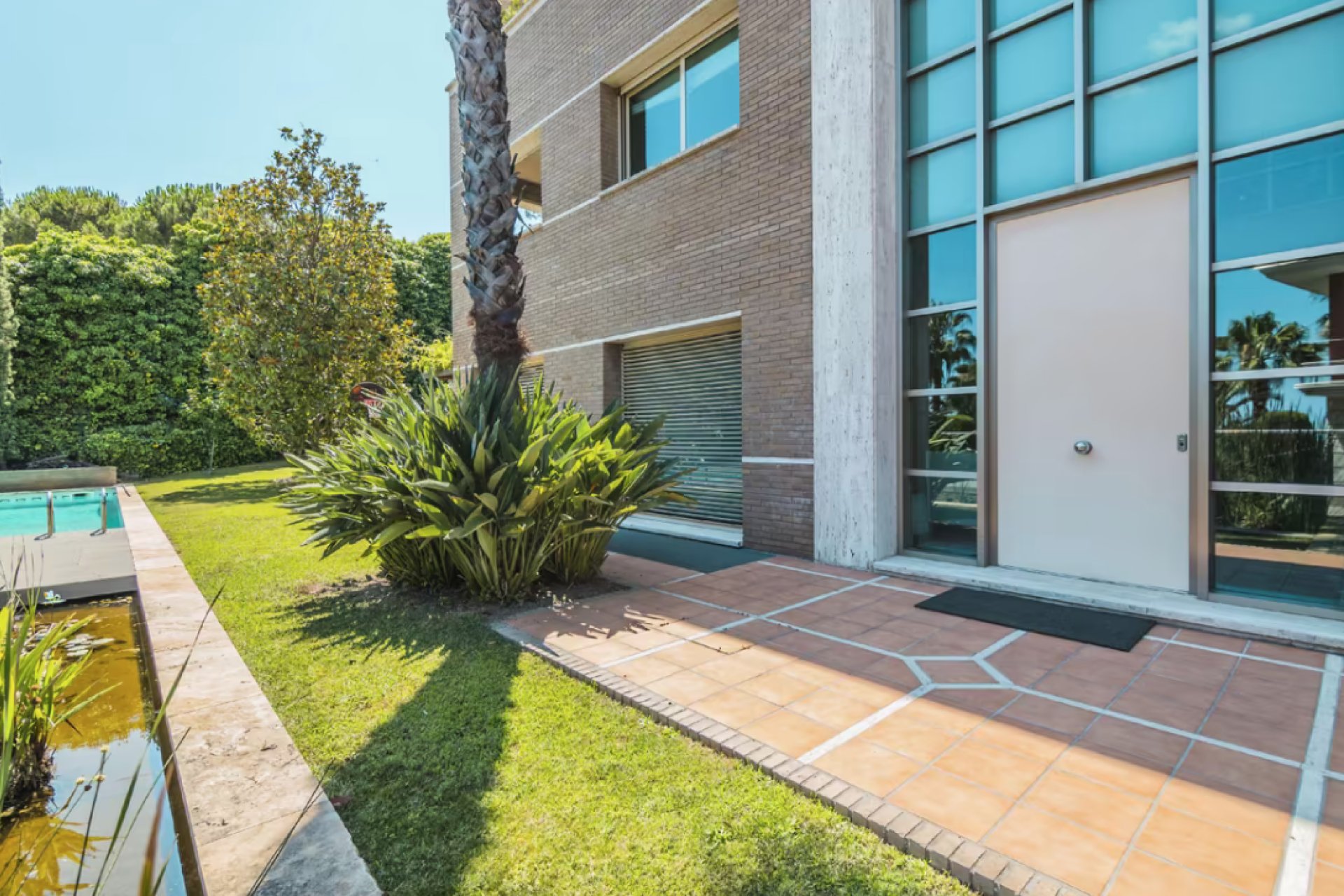 Resale - Villa - Zona Alta