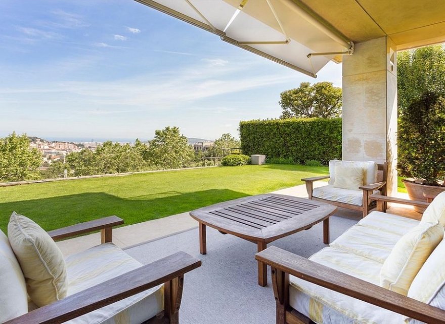 Resale - Villa - Zona Alta