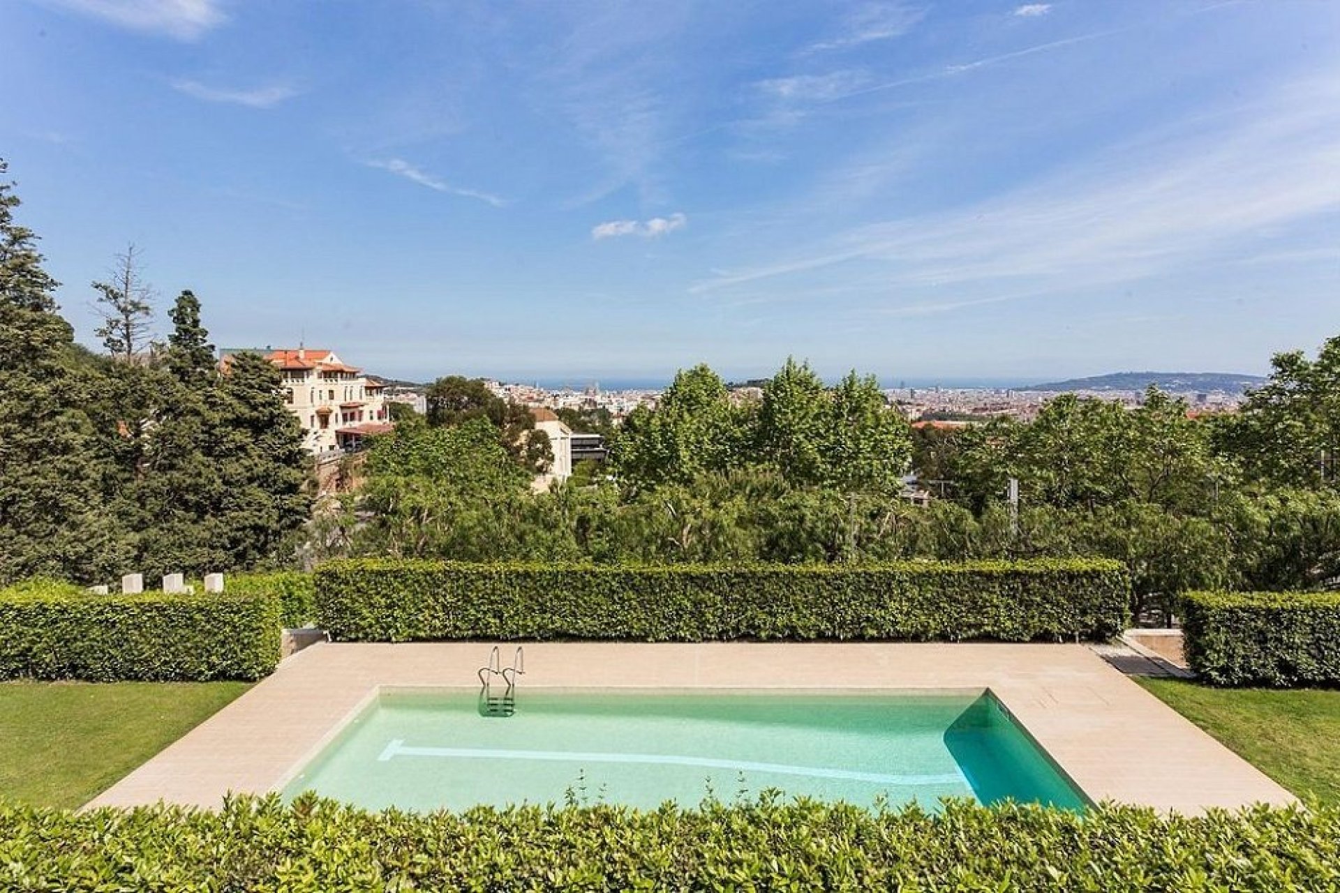 Resale - Villa - Zona Alta