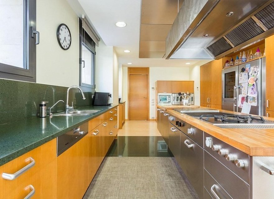 Resale - Villa - Zona Alta