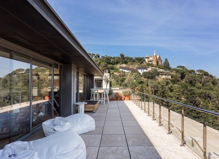 Resale - Villa - Zona Alta