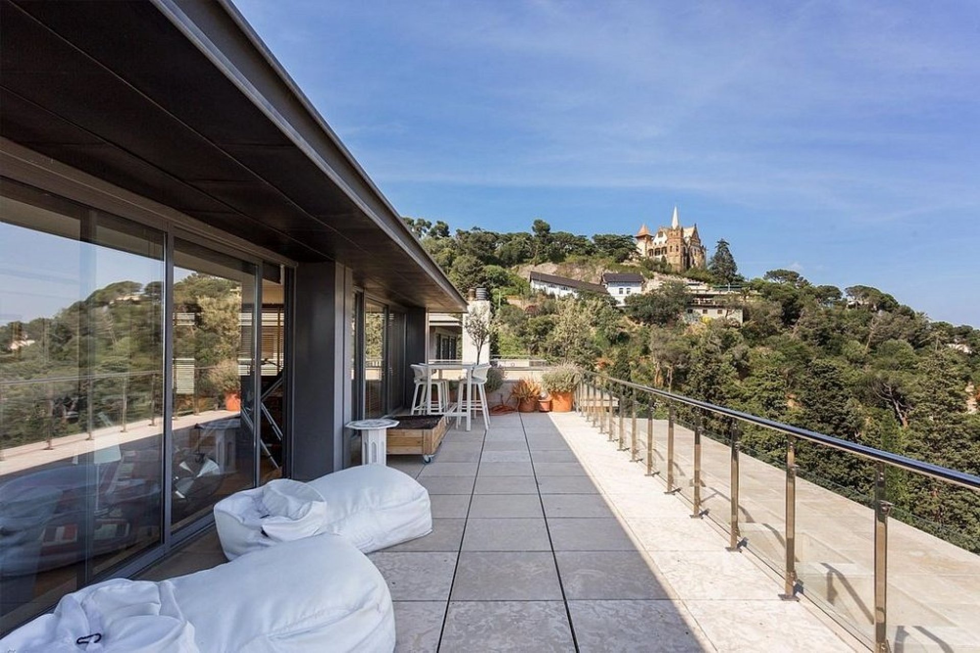 Resale - Villa - Zona Alta