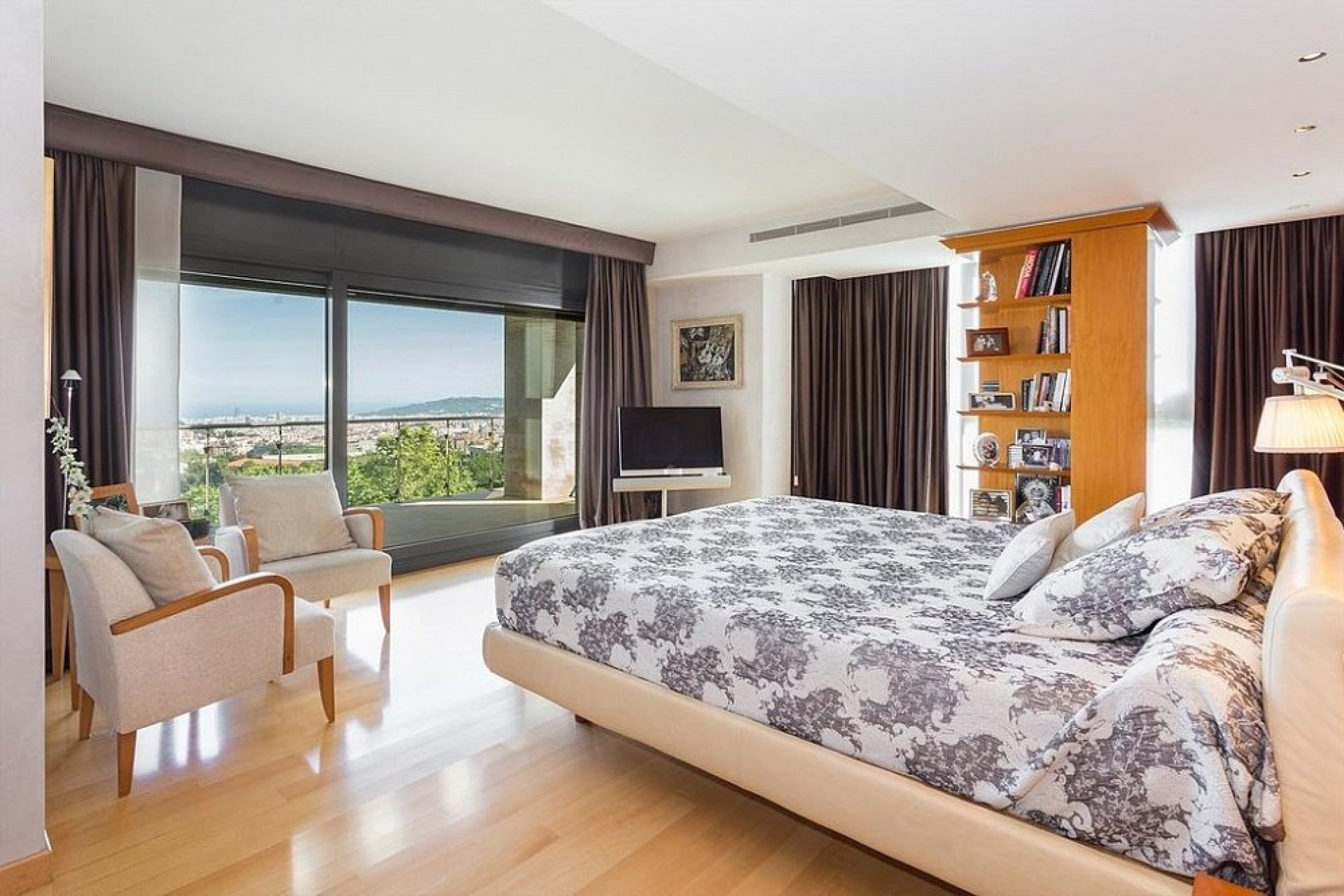 Resale - Villa - Zona Alta