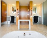 Resale - Villa - Zona Alta