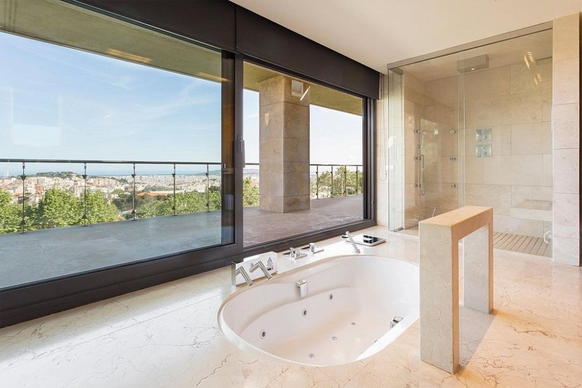 Resale - Villa - Zona Alta