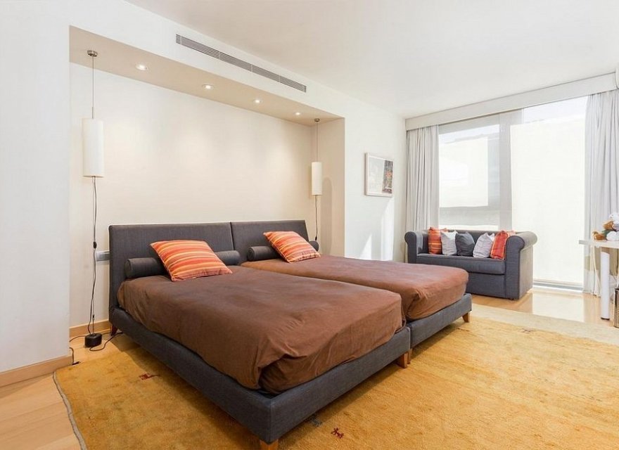 Resale - Villa - Zona Alta