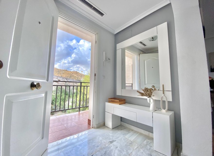 Reventa - Apartamento - Alicante (San Juan) - Club De Golf Bonalba