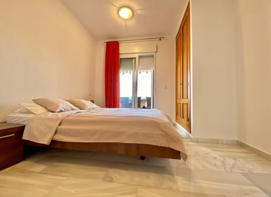 Reventa - Apartamento - Alicante (San Juan) - Club De Golf Bonalba