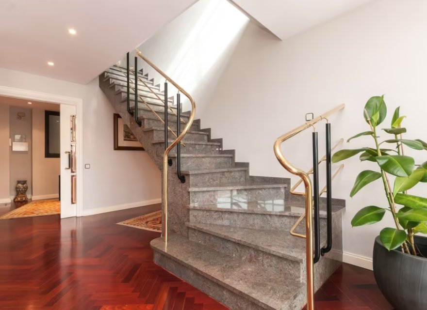 Reventa - Apartamento - Eixample