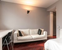 Reventa - Apartamento - Eixample