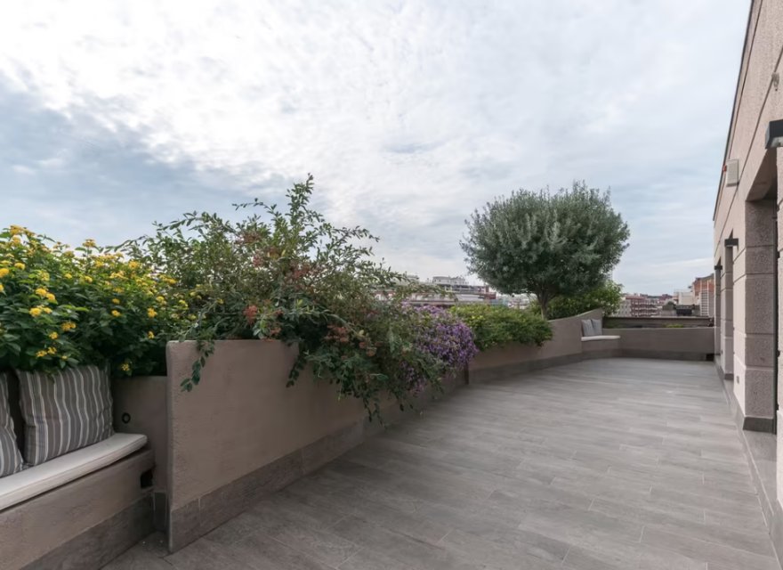 Reventa - Apartamento - Eixample