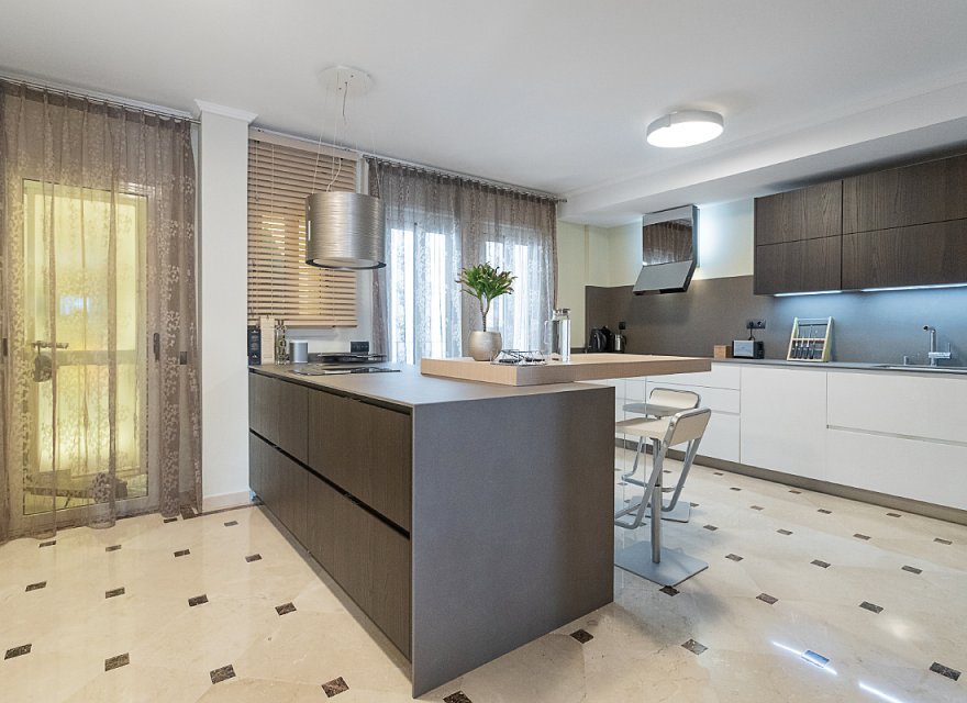 Reventa - Apartamento - Eixample