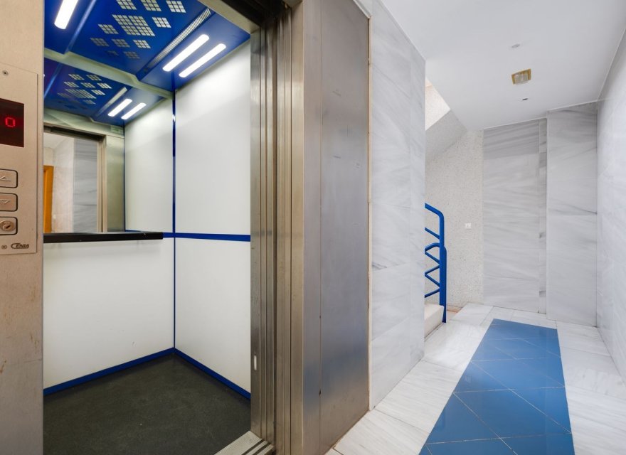 Reventa - Apartamento - El Campello - Playa Muchavista