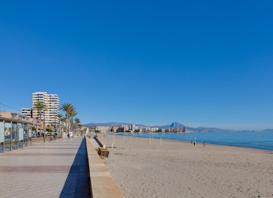 Reventa - Apartamento - El Campello - Playa Muchavista