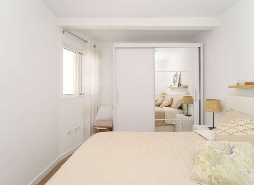 Reventa - Apartamento - El Campello - Playa Muchavista