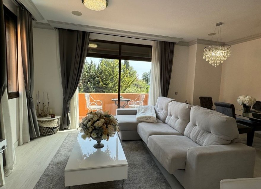 Reventa - Apartamento - El Paraiso - Costa del Sol