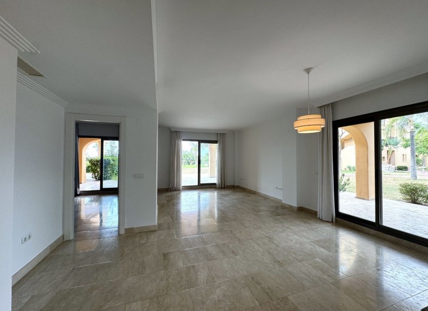 Reventa - Apartamento - Еstepona - Costa del Sol