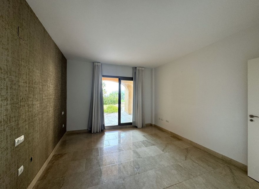 Reventa - Apartamento - Еstepona - Costa del Sol