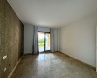 Reventa - Apartamento - Еstepona - Costa del Sol