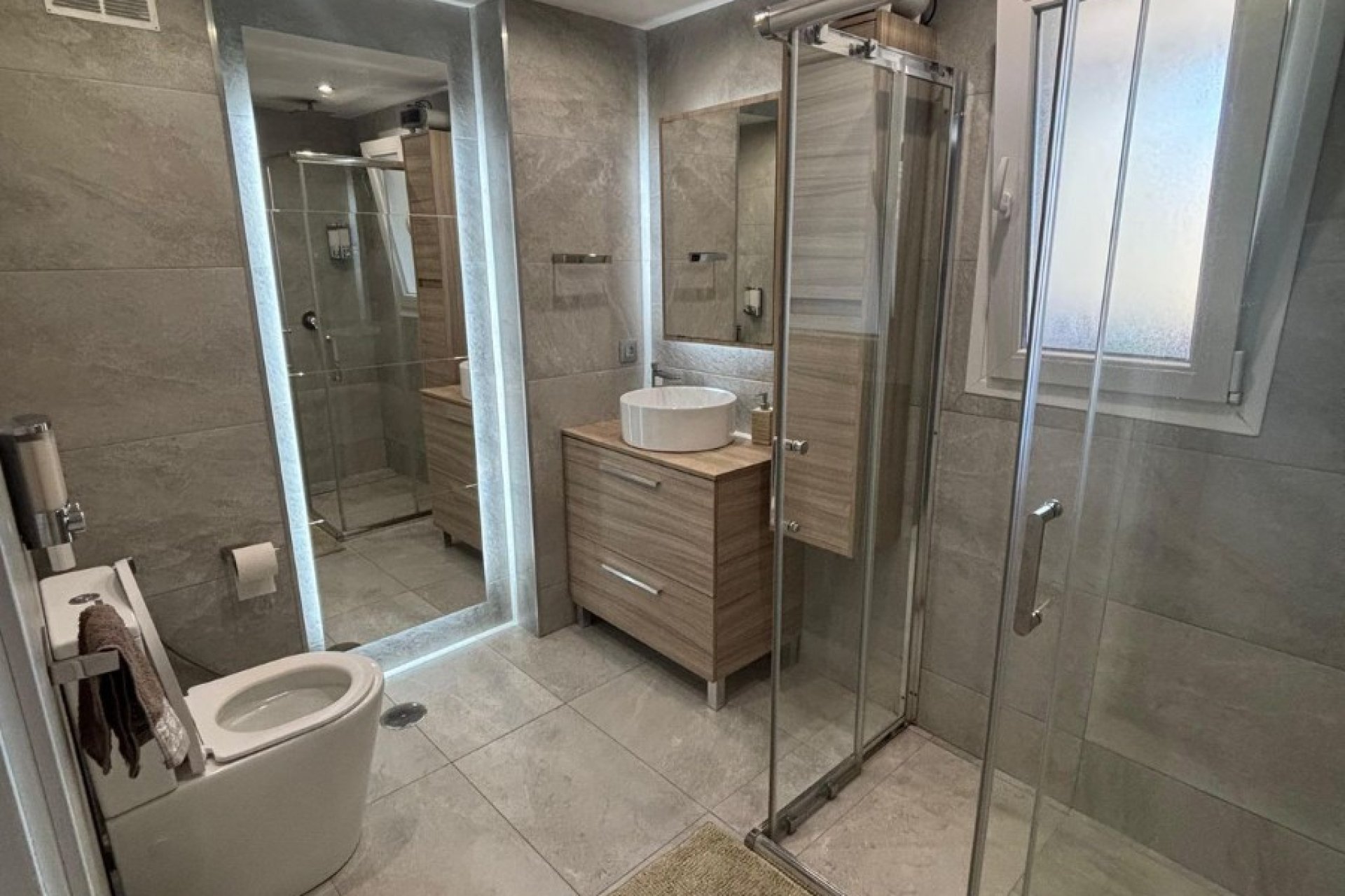 Reventa - Apartamento - Еstepona - Costa del Sol