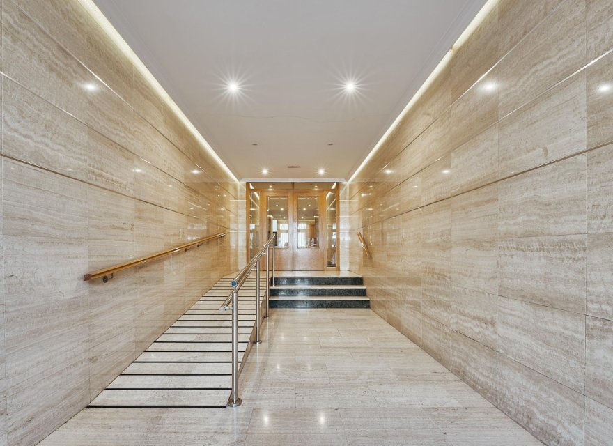 Reventa - Apartamento - Madrid