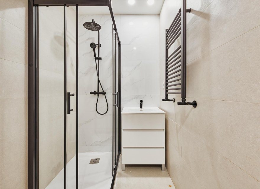 Reventa - Apartamento - Madrid