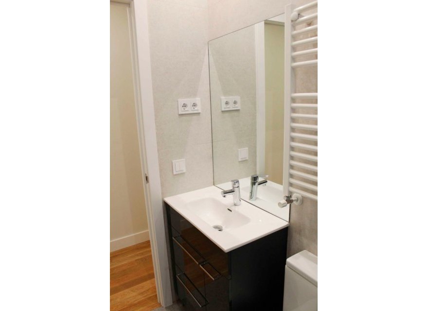 Reventa - Apartamento - Madrid