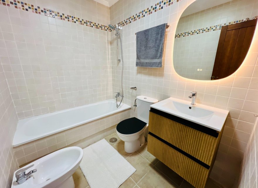 Reventa - Apartamento - Torrevieja - Aguas Nuevas