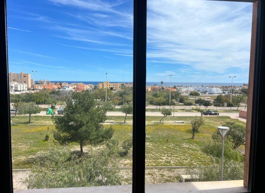 Reventa - Apartamento - Torrevieja - Aguas Nuevas