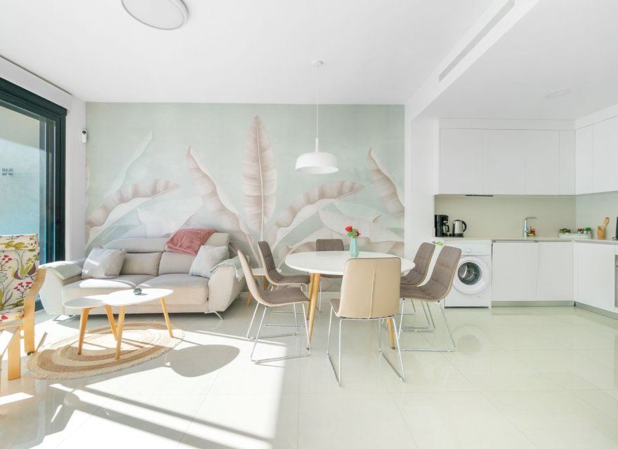 Reventa - Apartamento - Torrevieja - C/ Maestro Francisco Casanovas - Edf. Cibeles III