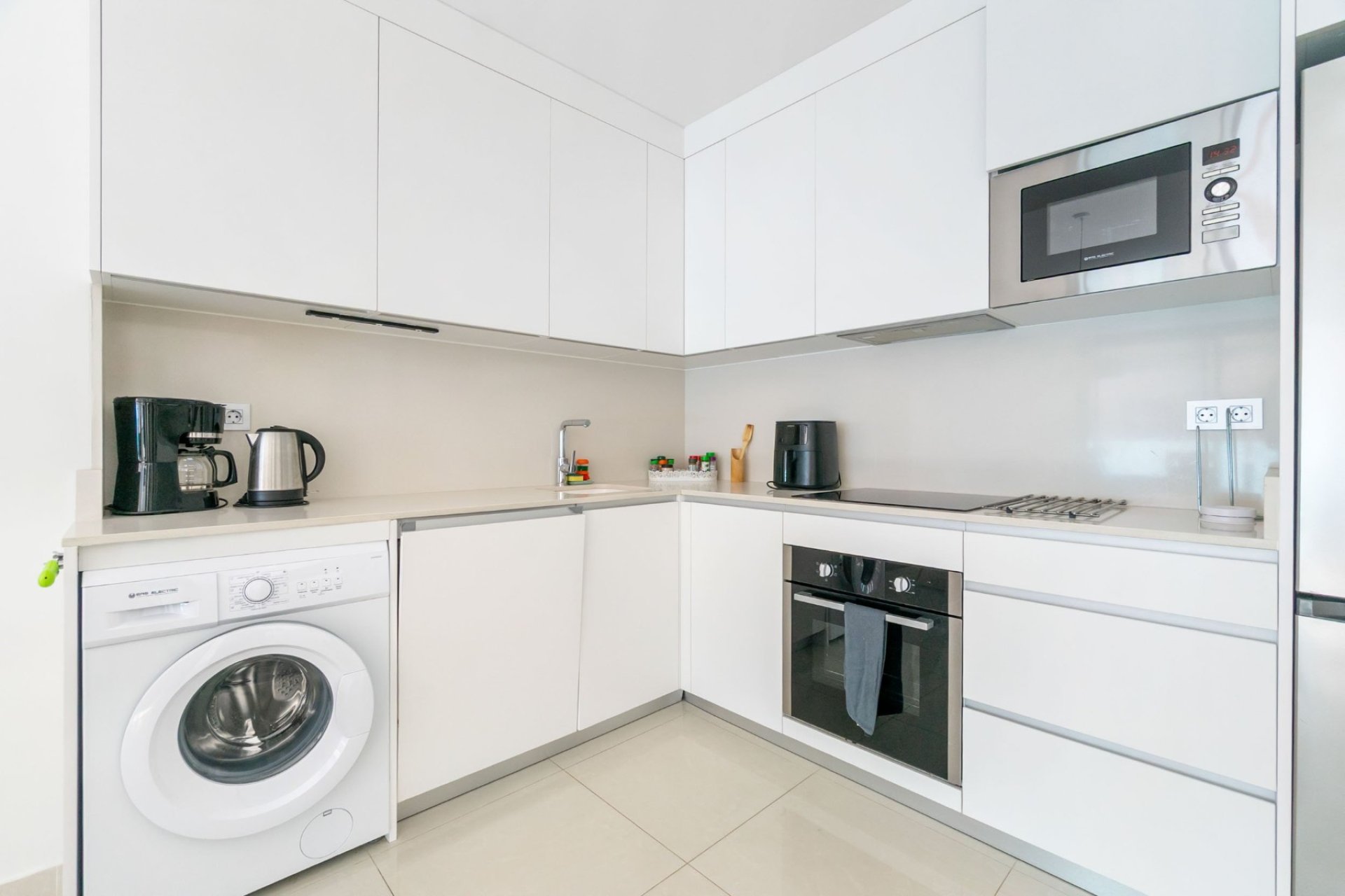 Reventa - Apartamento - Torrevieja - C/ Maestro Francisco Casanovas - Edf. Cibeles III