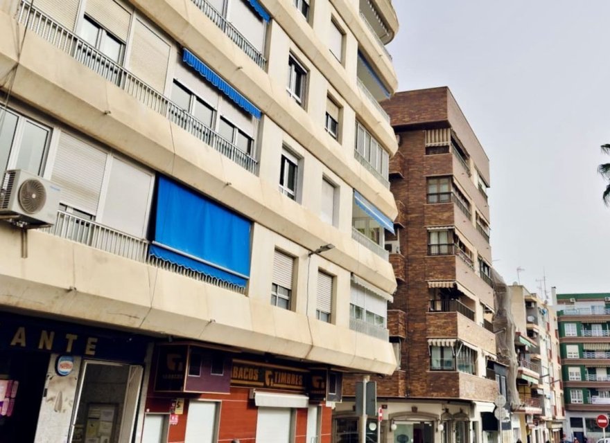 Reventa - Apartamento - Torrevieja - Centro - Muelle Pesquero