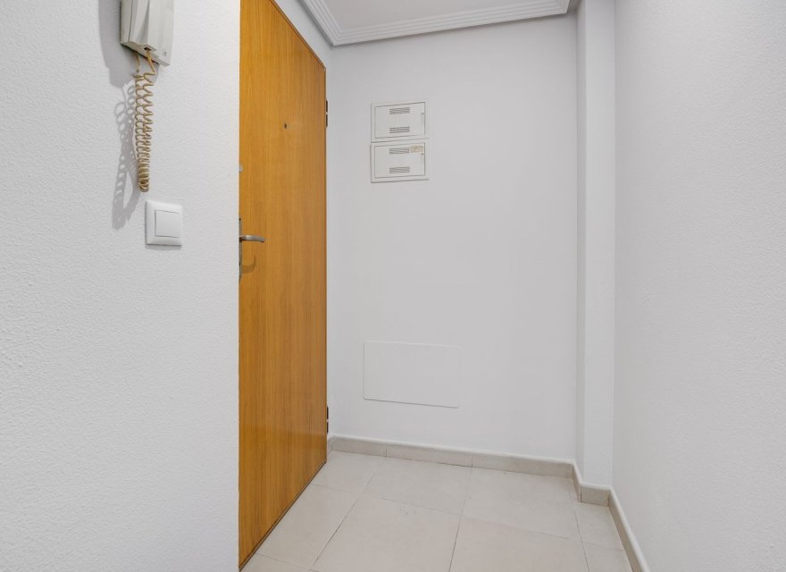 Reventa - Apartamento - Torrevieja - Las Piscinas Naturales