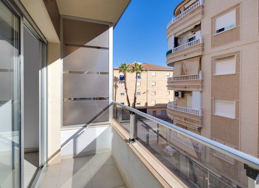 Reventa - Apartamento - Torrevieja - Las Piscinas Naturales