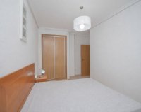 Reventa - Apartamento - Torrevieja - Puerto Deportivo