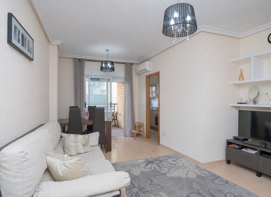 Reventa - Apartamento - Torrevieja - Puerto Deportivo